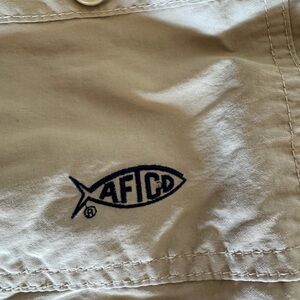 AFTCO youth boy’s khaki size 30 Fishing Performance shorts